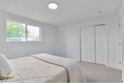 8026 S Laguna Cir W, West Jordan, UT 84088 - Photo 9