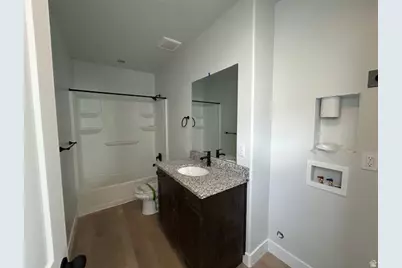 702 Oakridge Dr #701, Tooele, UT 84074 - Photo 17