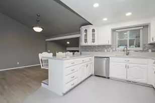 5584 S Danube Cir W, Taylorsville, UT 84118 - Photo 7