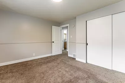 676 S 100 E, Farmington, UT 84025 - Photo 17
