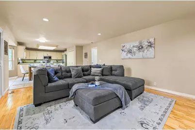 8017 S Showcase Ln, Sandy, UT 84094 - Photo 17