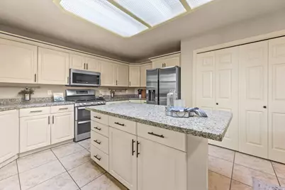 8017 S Showcase Ln, Sandy, UT 84094 - Photo 11