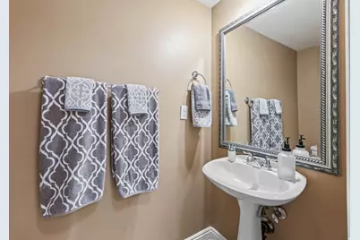 8017 S Showcase Ln, Sandy, UT 84094 - Photo 23