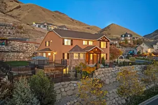 2541 E Stonebury Loop Rd S, Springville, UT 84663 - Photo 1