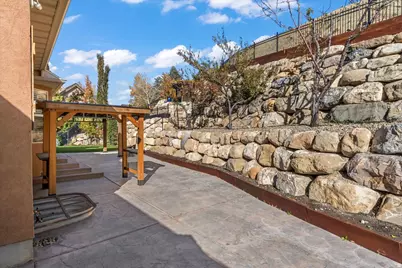 2541 E Stonebury Loop Rd S, Springville, UT 84663 - Photo 15