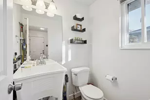 9635 S 1600 W, South Jordan, UT 84095 - Photo 33