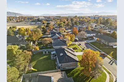 9635 S 1600 W, South Jordan, UT 84095 - Photo 43