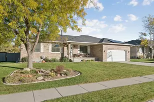 9635 S 1600 W, South Jordan, UT 84095 - Photo 37