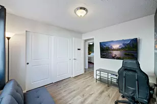 9141 S Little Creek Dr, West Jordan, UT 84088 - Photo 17