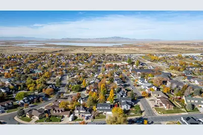 2009 N 150 E, Centerville, UT 84014 - Photo 33