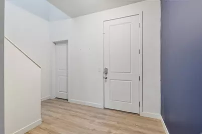 1546 W. Parkview Dr, Syracuse, UT 84075 - Photo 11