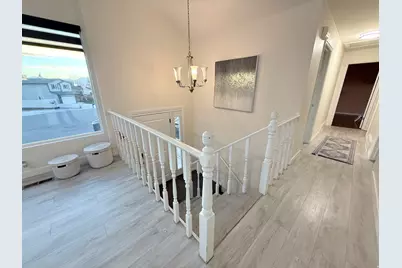 101 E Rembrandt Cir, Sandy, UT 84070 - Photo 3