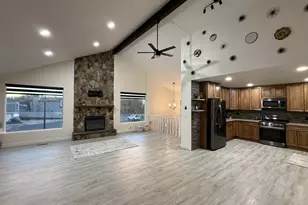 101 E Rembrandt Circle, Sandy, UT 84070 - Photo 11