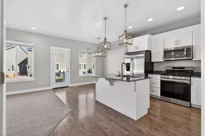 212 W Whitewater Dr, Vineyard, UT 84059 - Photo 5