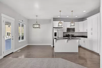 212 W Whitewater Dr, Vineyard, UT 84059 - Photo 13