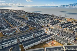 212 W Whitewater Dr, Vineyard, UT 84059 - Photo 53