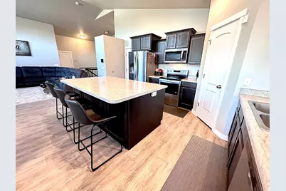 9024 W Newhouse Dr S, Magna, UT 84044 - Photo 7