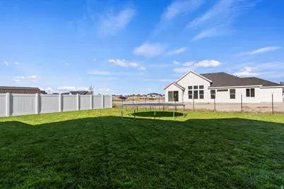 2440 W 2900 N, Farr West, UT 84404 - Photo 27