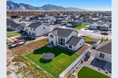 2440 W 2900 N, Farr West, UT 84404 - Photo 29
