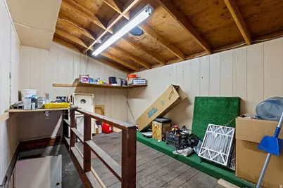 5982 S 1900 W, Roy, UT 84067 - Photo 17