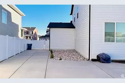 367 W Watercress Dr N, Saratoga Springs, UT 84045 - Photo 15