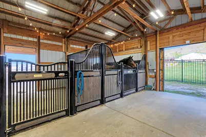 6433 N Glenmar Way E, Eagle Mountain, UT 84005 - Photo 11