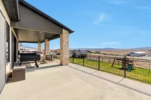 6433 N Glenmar Way E, Eagle Mountain, UT 84005 - Photo 23