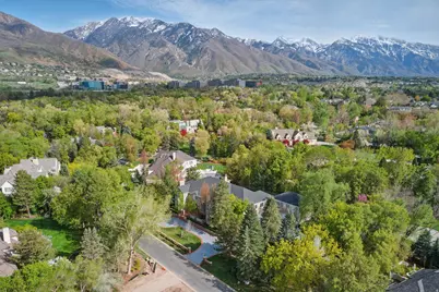 2428 E Field Rose Dr, Holladay, UT 84121 - Photo 5