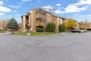 662 W Jefferson Cv, Sandy, UT 84070 - Photo 3