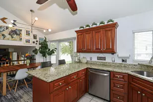 5553 S Edgeberry Dr, Murray, UT 84123 - Photo 11