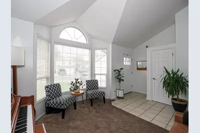 5553 S Edgeberry Dr, Murray, UT 84123 - Photo 7