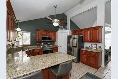 5553 S Edgeberry Dr, Murray, UT 84123 - Photo 9