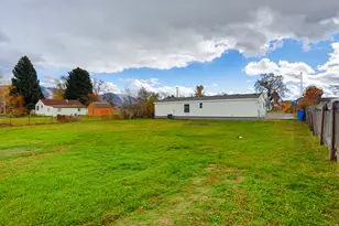 175 E 500 S, Hyrum, UT 84319 - Photo 15