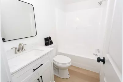 175 E 500 S, Hyrum, UT 84319 - Photo 11