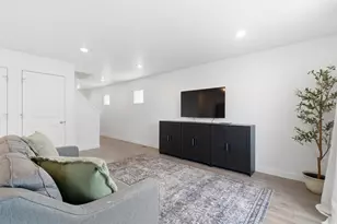 477 N Scuttlebutt Ln, Saratoga Springs, UT 84045 - Photo 5