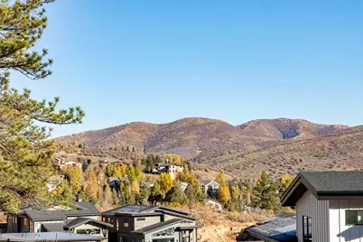 4069 W Crest Ct #306, Park City, UT 84098 - Photo 7