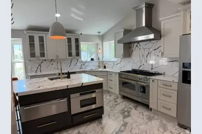 6389 S Mill Valley Ct, Salt Lake City, UT 84118 - Photo 3