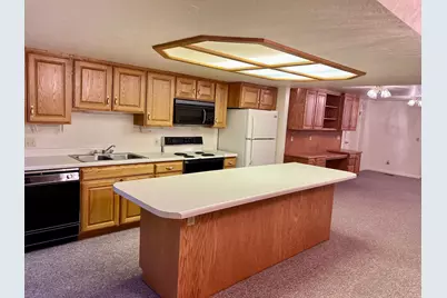 2286 W Williamsburg Cir, West Jordan, UT 84088 - Photo 13