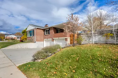 2402 E Beacon Dr, Salt Lake City, UT 84108 - Photo 33