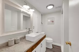 2402 E Beacon Dr, Salt Lake City, UT 84108 - Photo 21