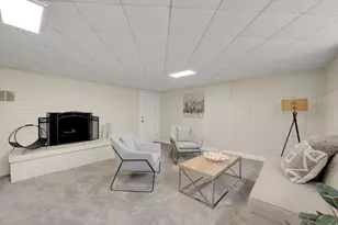 2402 E Beacon Dr, Salt Lake City, UT 84108 - Photo 19