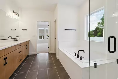 1161 W Mahogany St, Saratoga Springs, UT 84045 - Photo 13