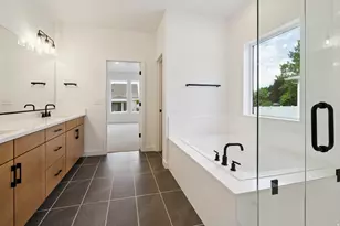 1061 W Mahogany St, Saratoga Springs, UT 84045 - Photo 13