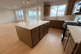 2995 N Kingbird Dr, Eagle Mountain, UT 84005 - Photo 3