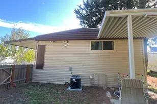 1130 Carmellia Dr, Salt Lake City, UT 84123 - Photo 7