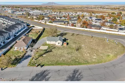 614 Hwy 138, Grantsville, UT 84029 - Photo 27