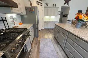 5698 S 1150 E, South Ogden, UT 84405 - Photo 9