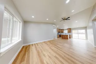 135 S 350 E, Huntington, UT 84528 - Photo 3