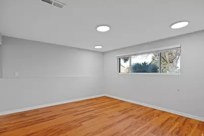 5269 Woodstep Ave, West Valley, UT 84120 - Photo 35