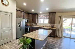 3678 N Monarch Dr, Cedar City, UT 84721 - Photo 9